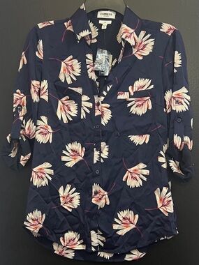 EXPRESS Portofino Women's Navy Floral Button-Up Blouse